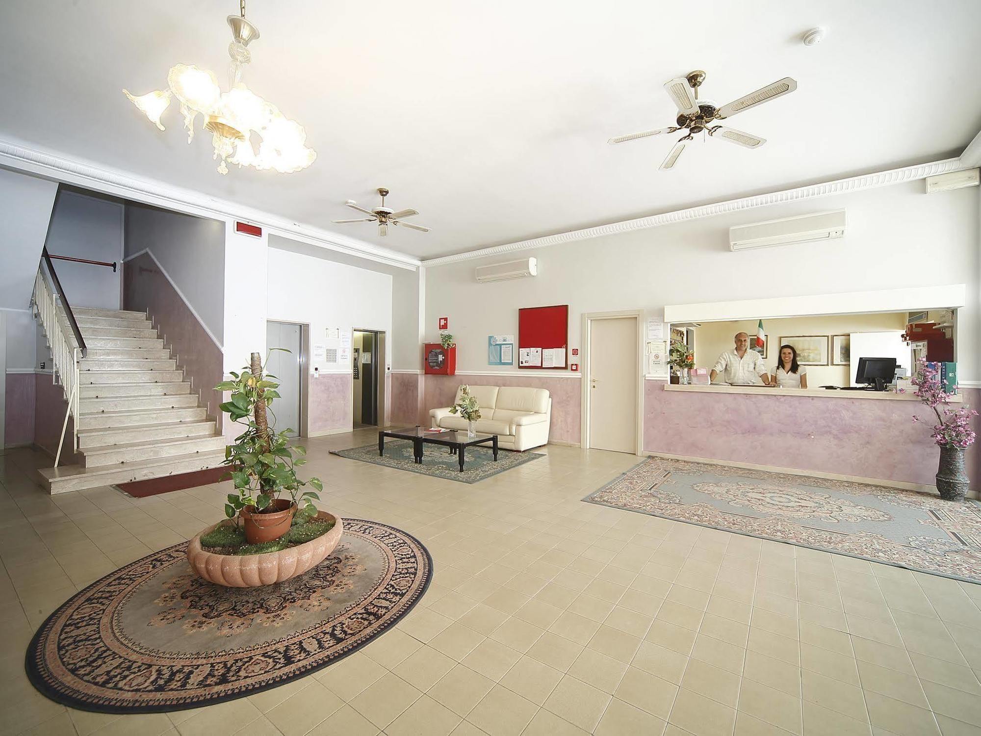 Hotel Telstar Rimini Exteriér fotografie