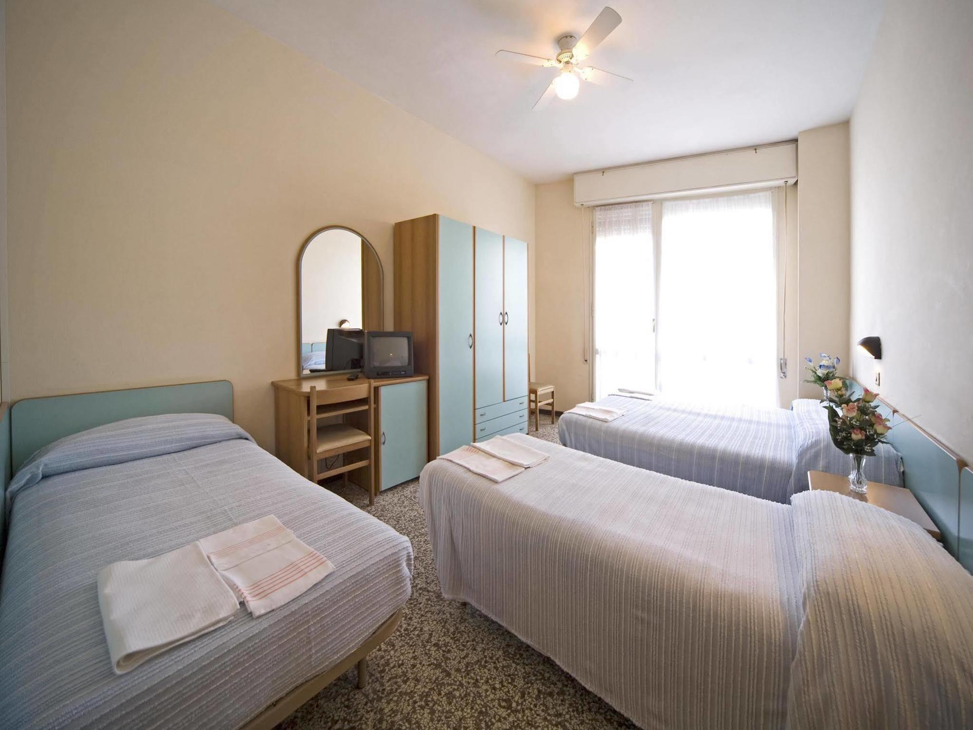 Hotel Telstar Rimini Exteriér fotografie